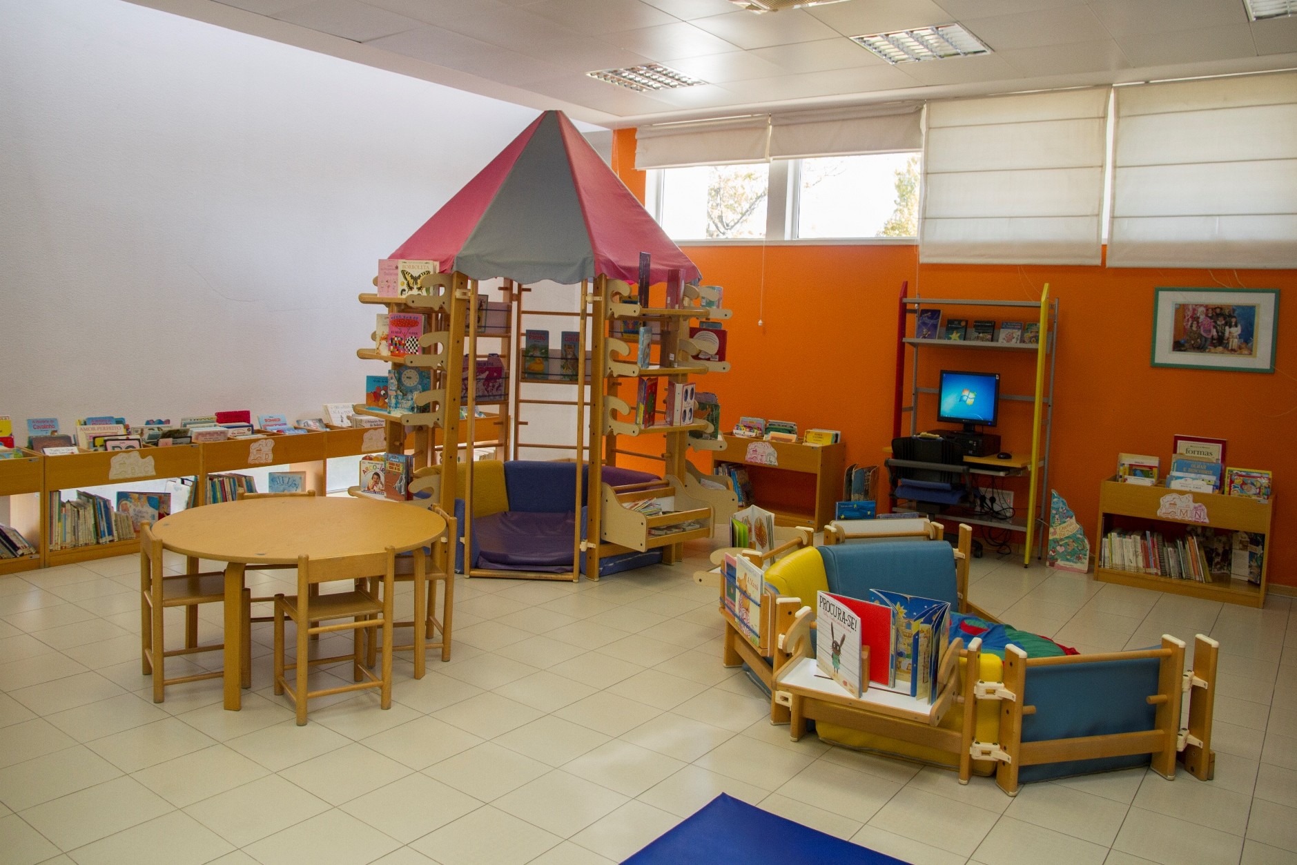 “Mãos que fazem Livros” comemora Dia Internacional do Livro Infantil