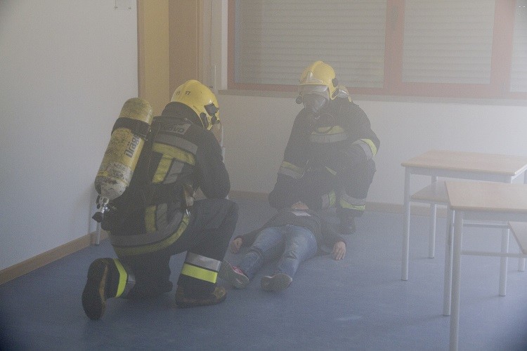 Dia 14 de maio, na EB 2,3 José Maria dos Santos, em Pinhal Novo: Bombeiros do concelho participam...