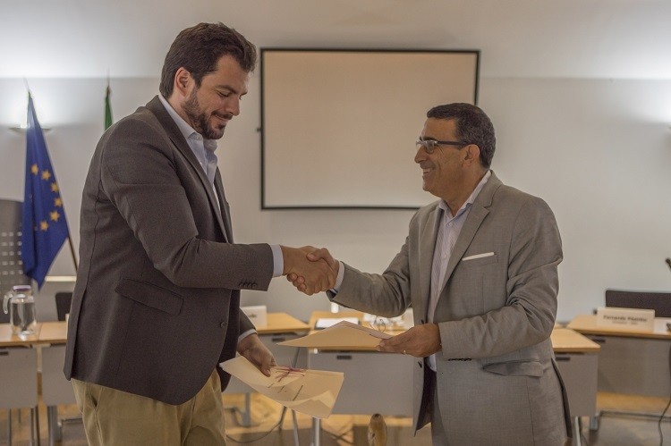  Centro Cultural de Poceirão e Biblioteca de Pinhal Novo com energia solar fotovoltaica