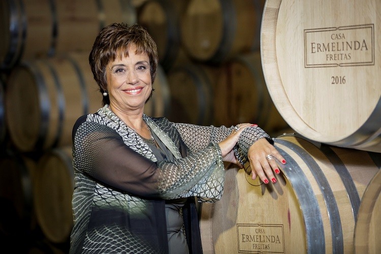 Câmara de Palmela saúda Leonor Freitas