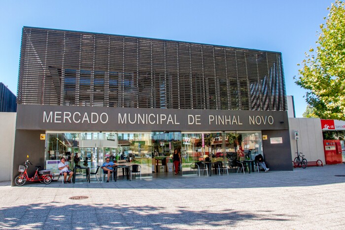 Mercados Municipais abertos nos feriados de 10 e 11 de junho