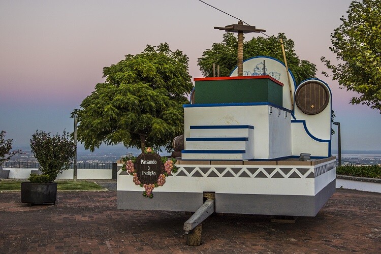 Vindimas 2020: circulação e estacionamento de veículos condicionados