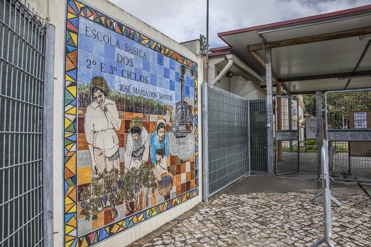 Adjudicada empreitada para remoção de amianto na Escola José Maria dos Santos