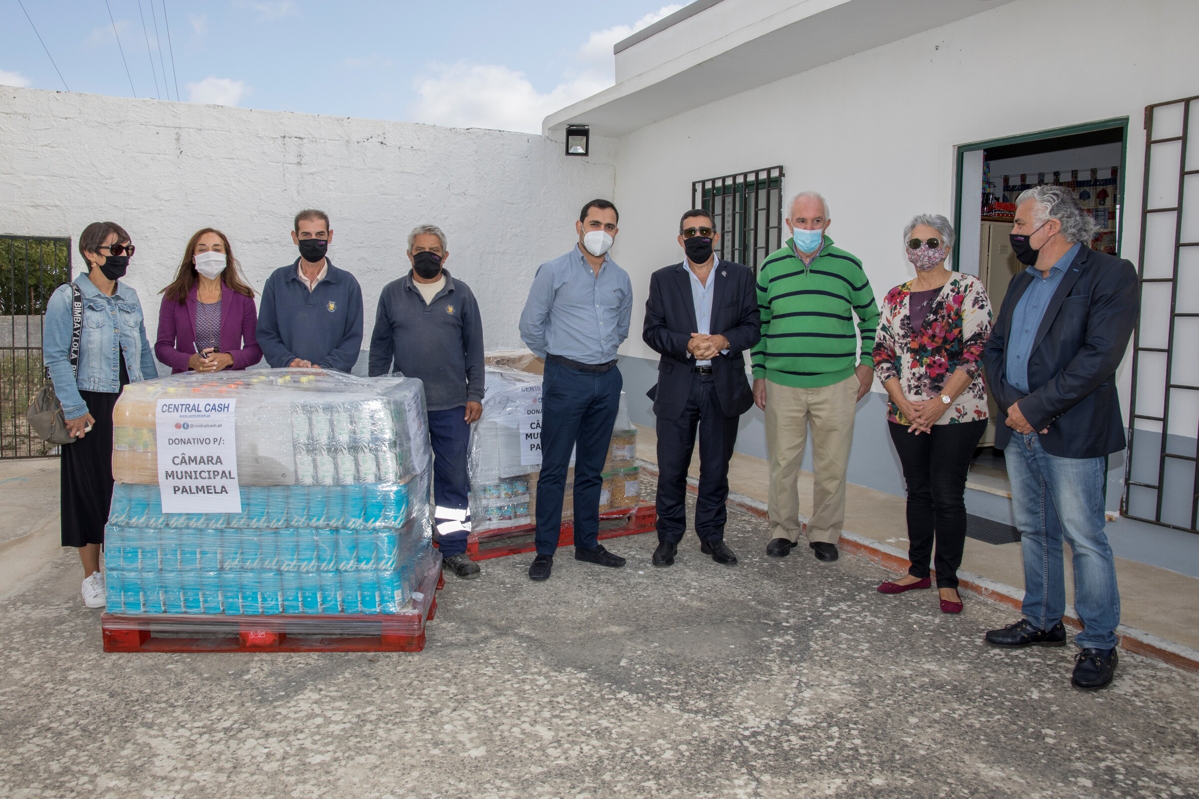 “Mecenas de Palmela”: Central Cash doa alimentos à Conferência Vicentina de S. Pedro