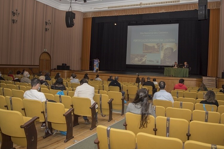Curso sobre Fortificações Romanas assinalou Dia dos Castelos