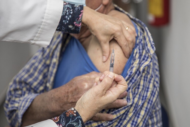 Prioridade para população sénior: 4.256 utentes do Concelho já vacinadas/os contra a gripe