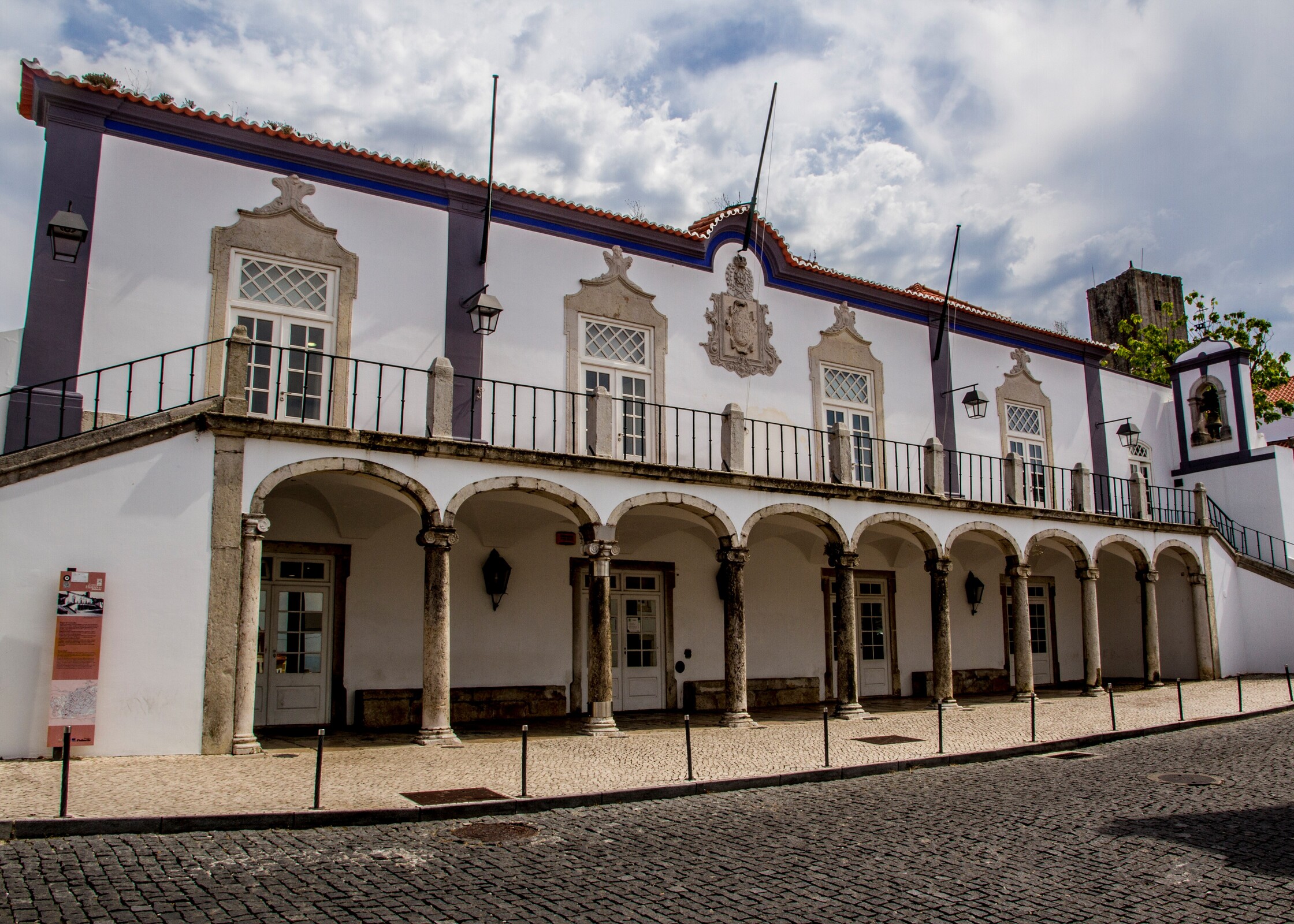 Serviços municipais encerrados no dia 1 de abril