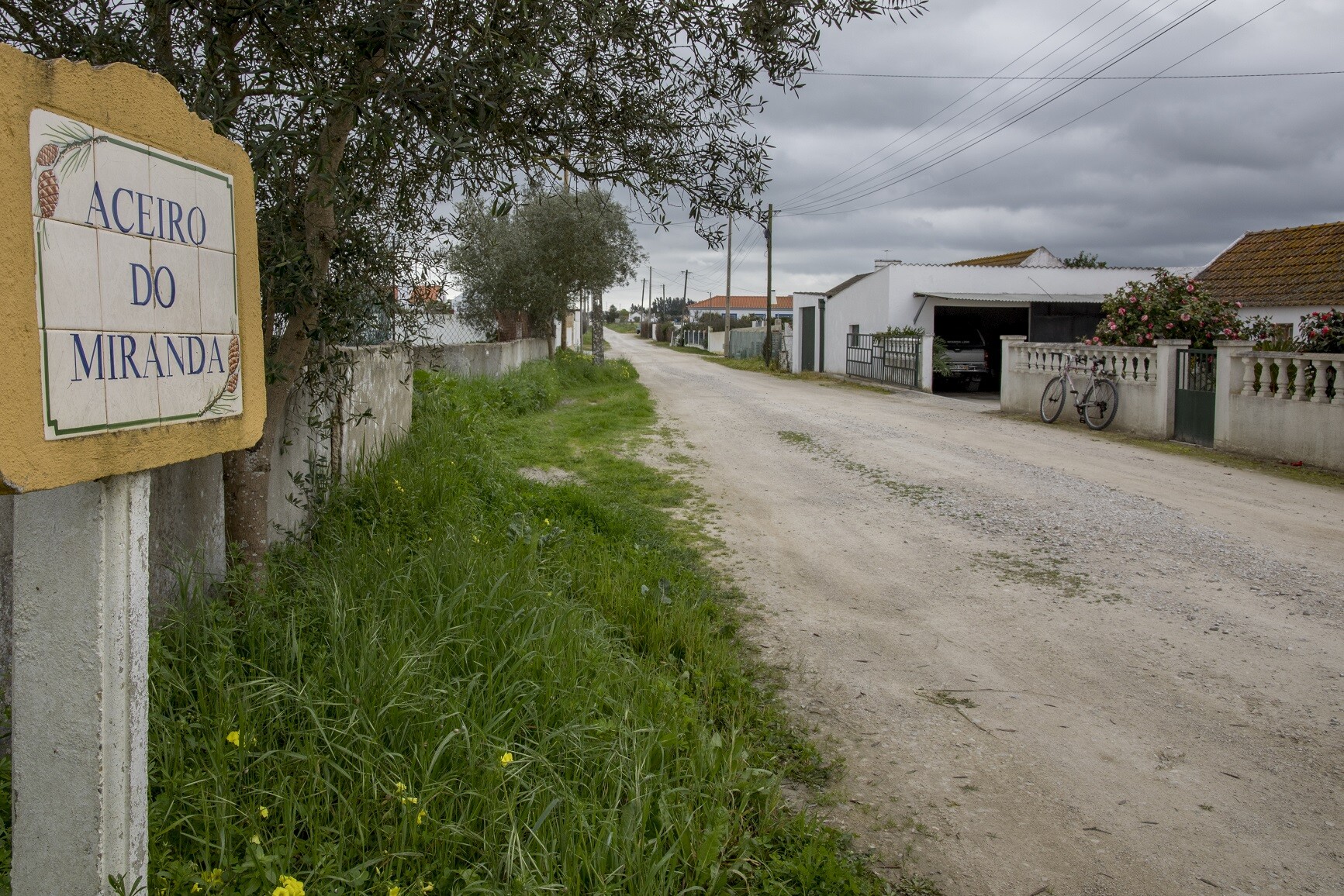 Pavimentação do Aceiro do Miranda - concurso a decorrer