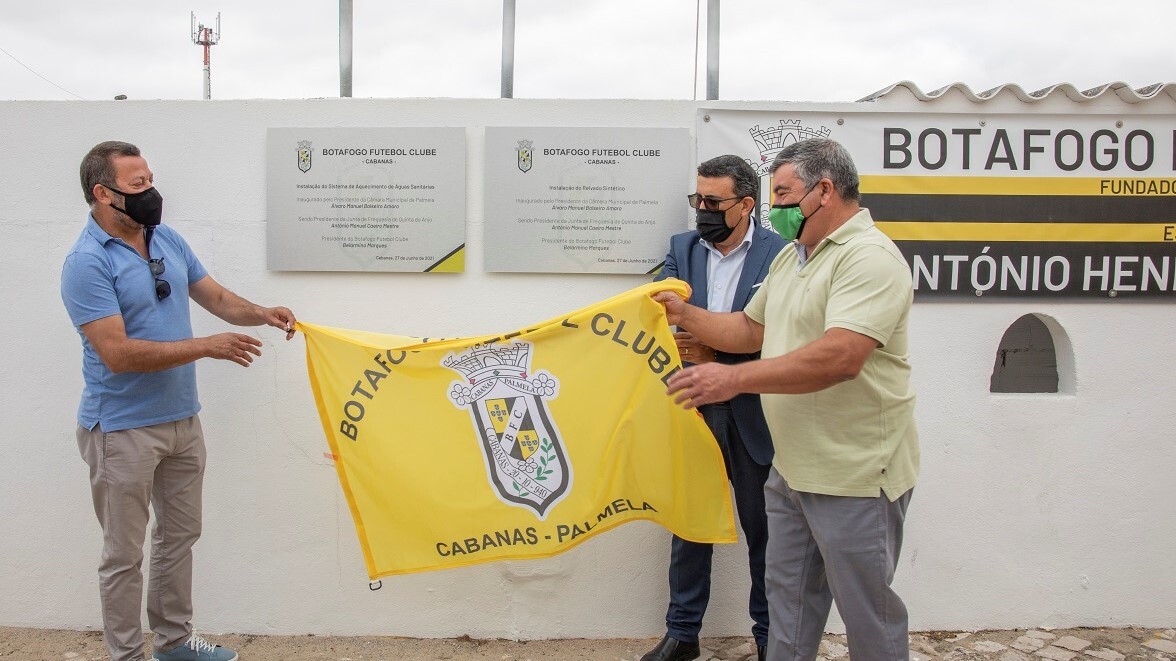 Botafogo inaugurou sintético, de olhos postos em novos projetos