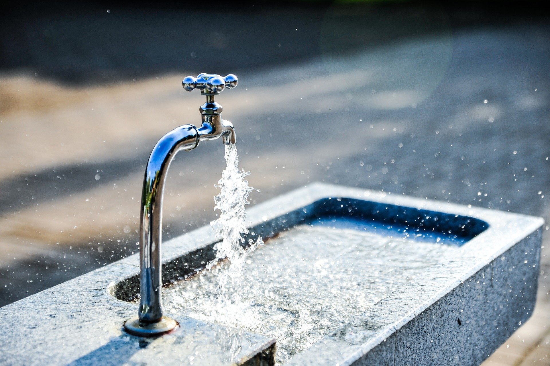 COVID-19: IPSS, coletividades e PME isentas de tarifas fixas de água até 31 de dezembro