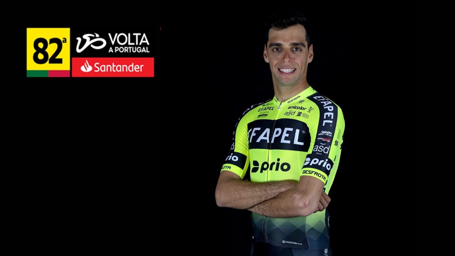 Castelo de Palmela iluminado de amarelo para receber Rafael Reis, líder da Volta a Portugal 