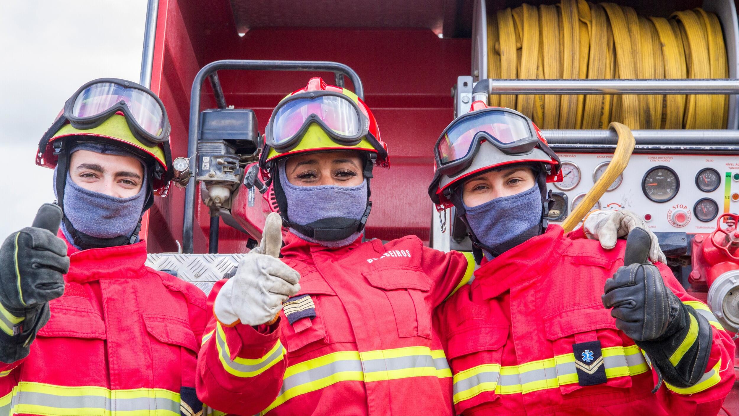 Município apoia investimento de Associações de Bombeiros do concelho