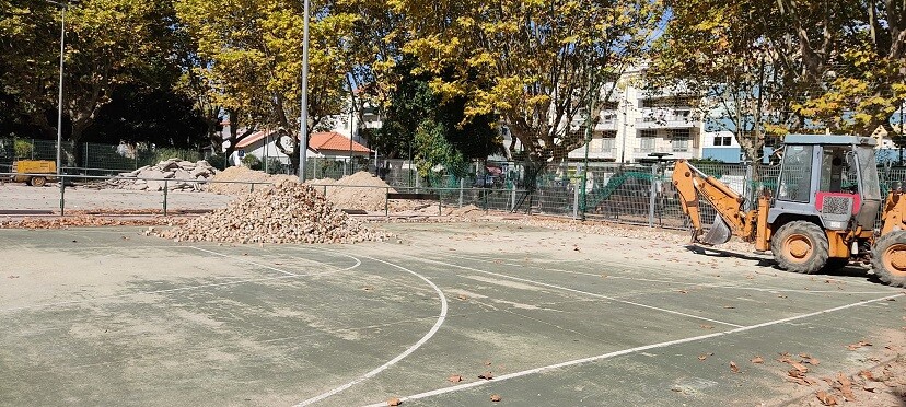 Polidesportivo José Maria dos Santos: beneficiação do piso em curso