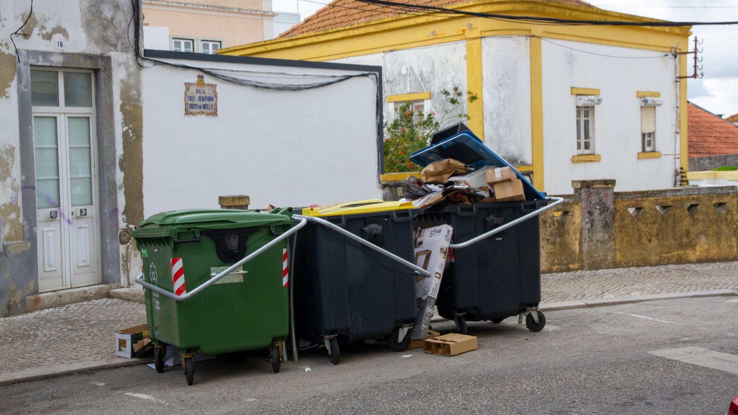 Greve na AMARSUL prevista até dia 3 dezembro afeta recolha de resíduos 
