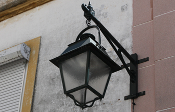 Iluminação Pública: Novo número disponível para comunicação de problemas