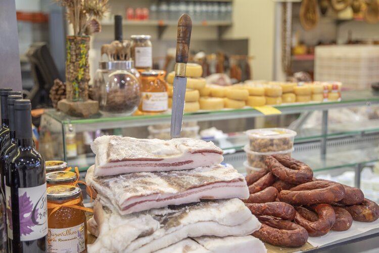produtos no mercado municipal de pinhal novo