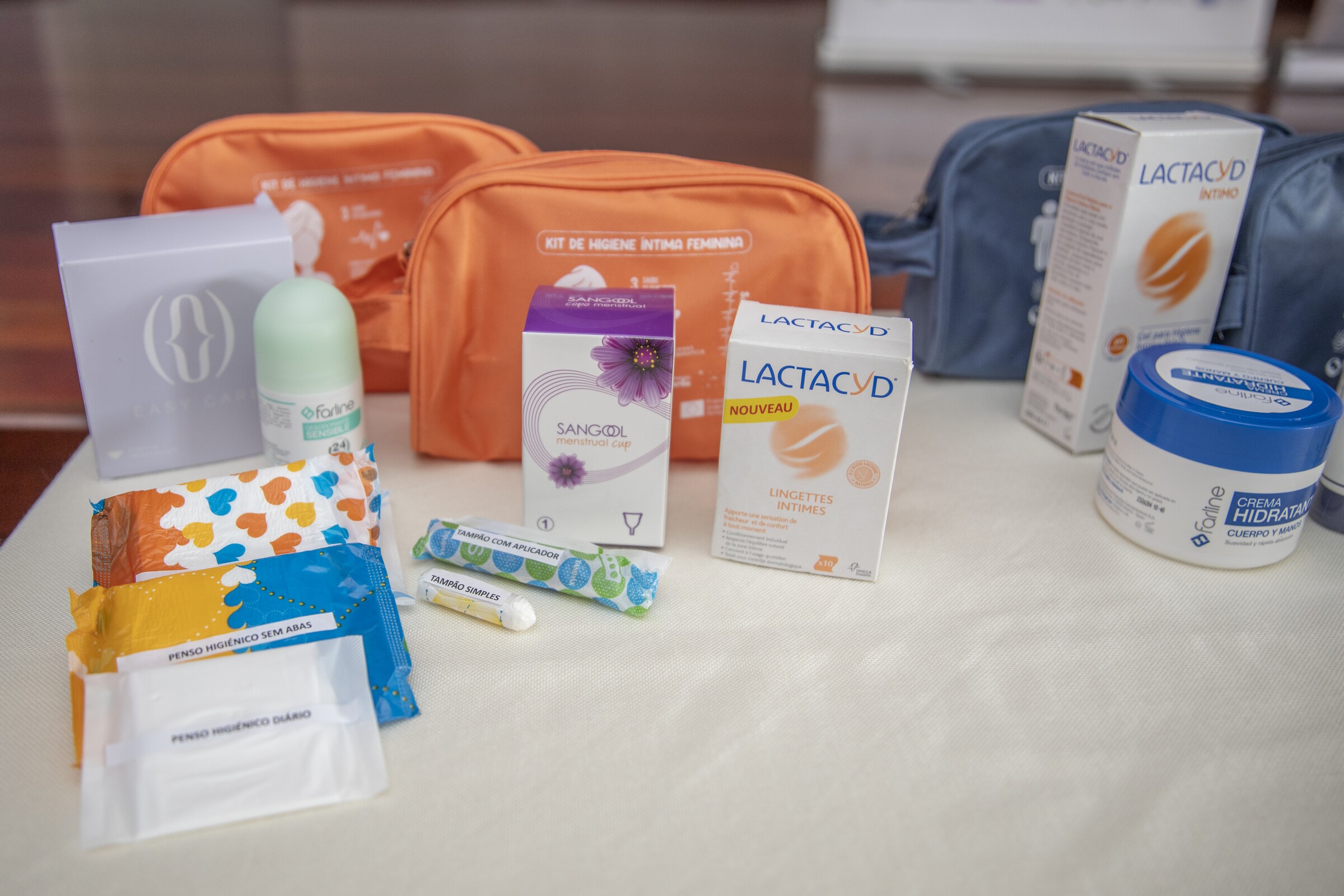 foto kit higiene feminina