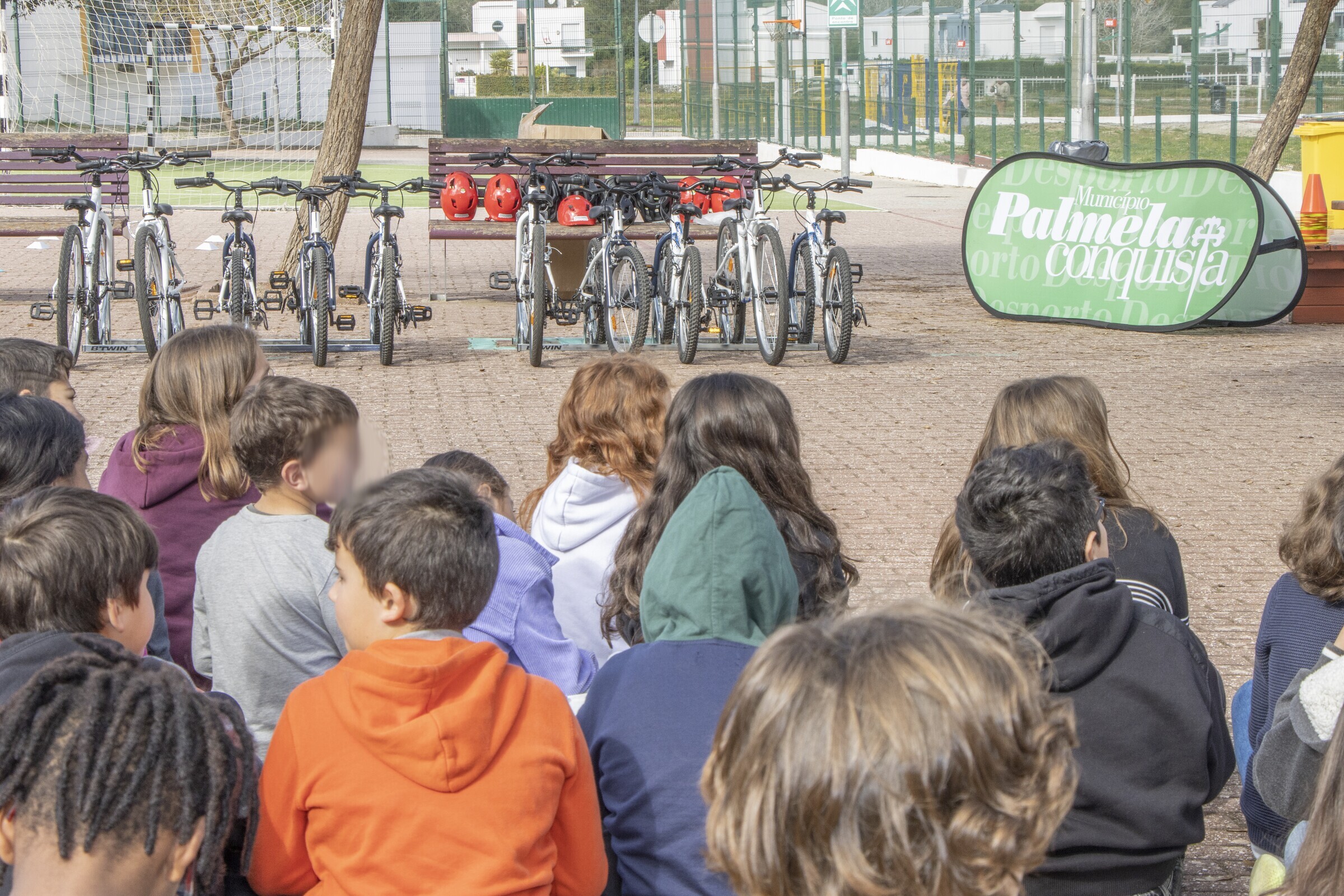 o ciclismo vai &agrave; escola