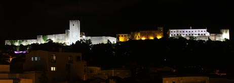 castelo-&agrave;-noite